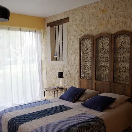 Dhotes La Pergola Du Sourire Bed and breakfast